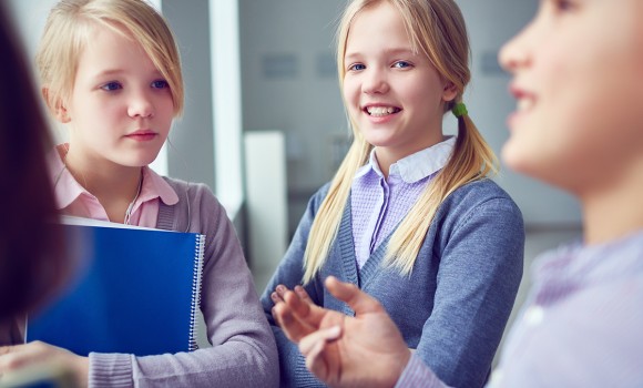 Top 4 tips to handle job interviews in English